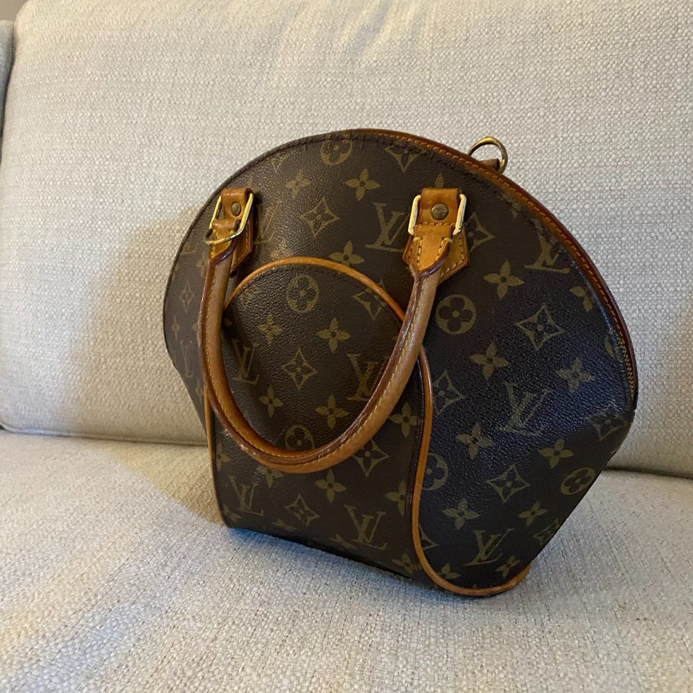 Louis Vuitton Monogram Canvas Ellipse PM